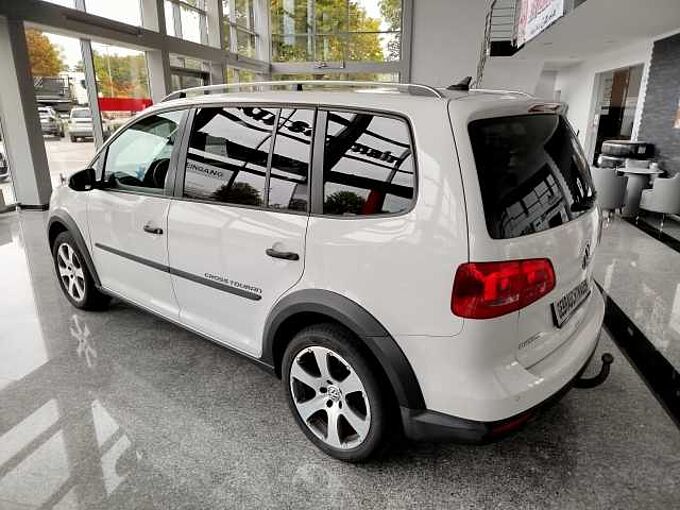 Volkswagen Touran Cross 2.0 TDI *AHK/SHZ/XENON/8-FACH*