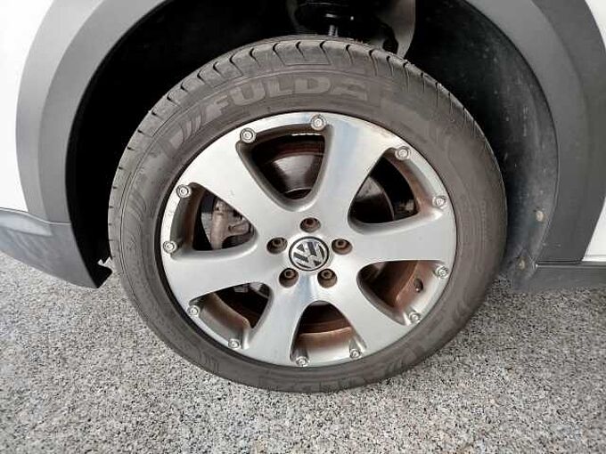 Volkswagen Touran Cross 2.0 TDI *AHK/SHZ/XENON/8-FACH*