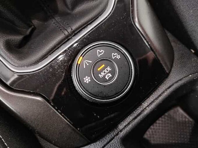 Volkswagen T-Roc 2.0 TDI 4Motion *AHK/KAMERA/SHZ/NAVI*