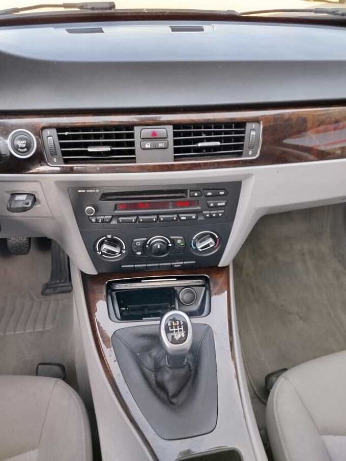 BMW 318i Touring *Klima/Pano/T&Uuml;V09/27*