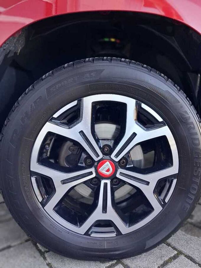 Dacia Duster 1.3 TCE 4x4, Techroad, Navi, AHK