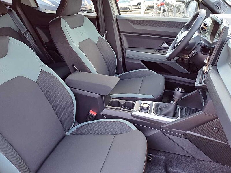 Dacia Duster EXTREME TCe 130 4x4 SHZ, Navi, City- u. Technikpaket