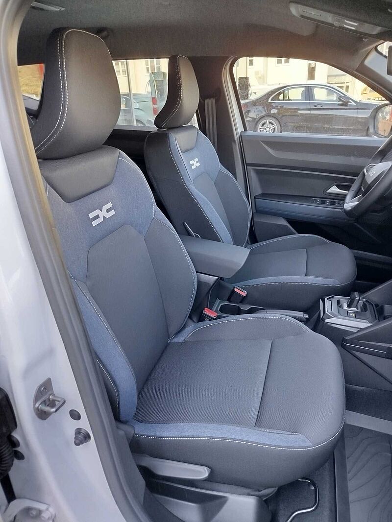 Dacia Duster Expression Hybrid 140 *SHZ/NAVI*