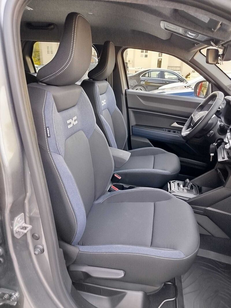 Dacia Duster Expression Hybrid 140 *SHZ/NAVI*