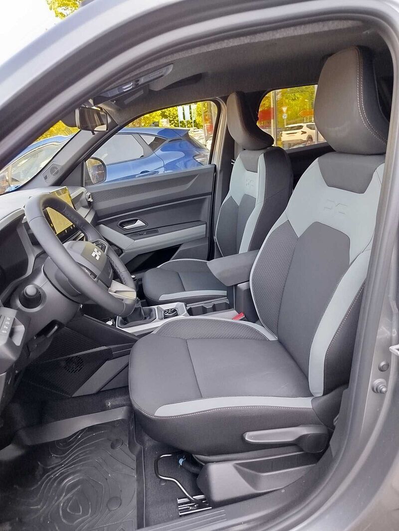 Dacia Duster 1.2 TCe 130 Mild-Hybrid Extreme 4x4/Winter+City+Technik-Paket