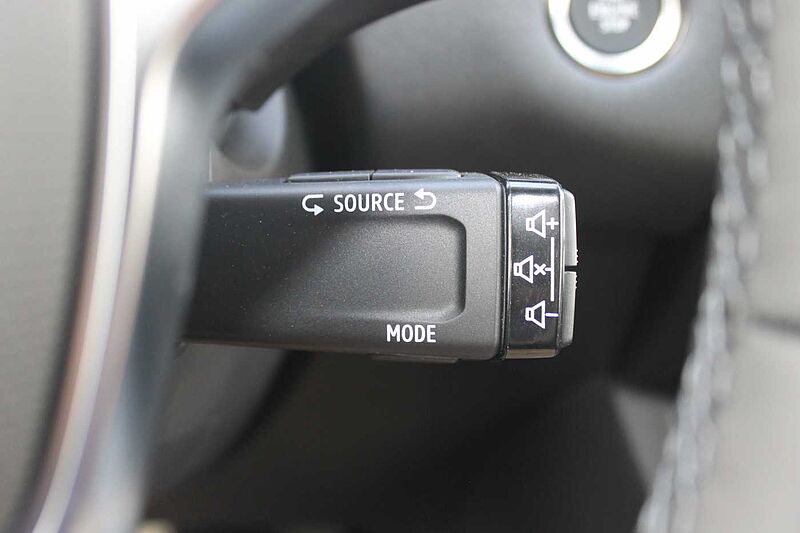 Renault Symbioz TCe 140 Mild-Hybrid EVOLUTION *KAMERA/LED/CARPLAY*