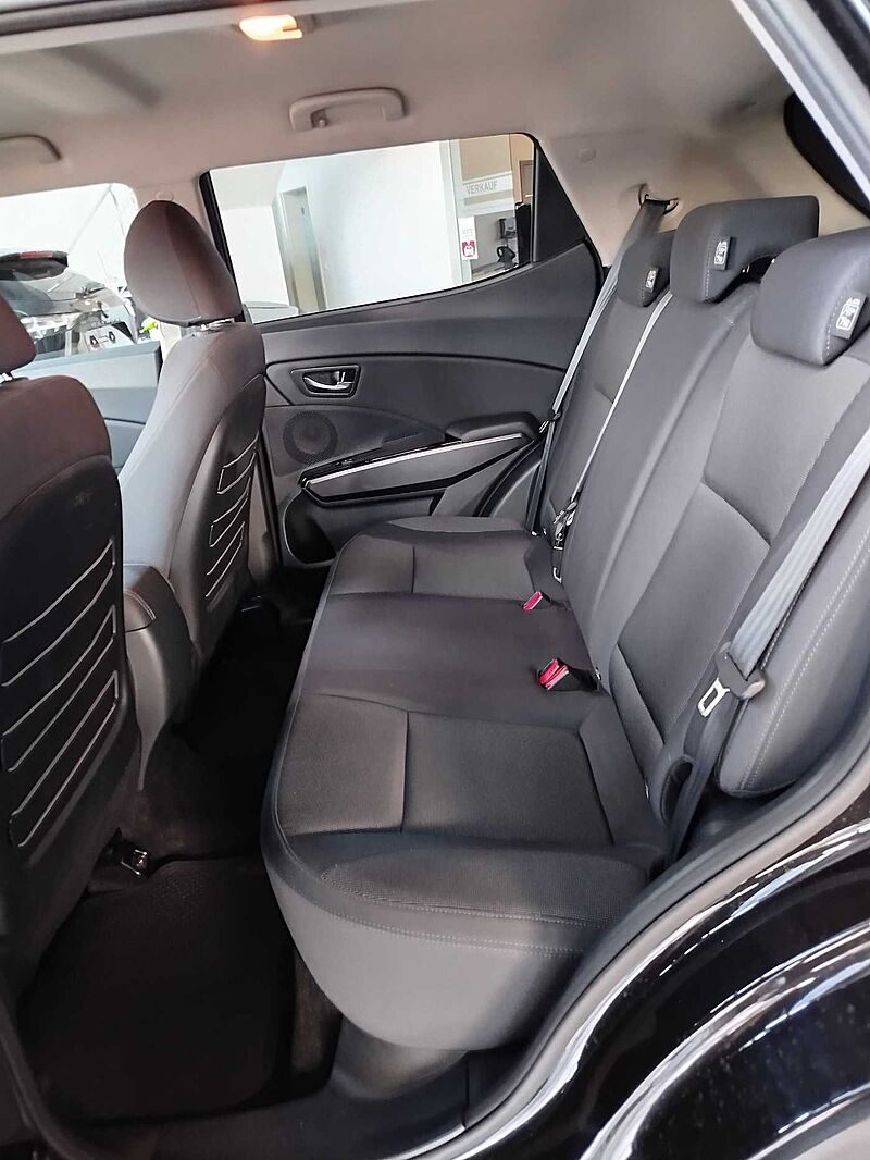 SsangYong Tivoli 1.2 T-GDi Quartz *NAVI/KAMERA/SHZ/AHK*