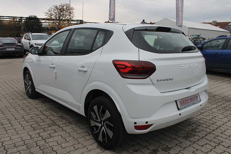 Dacia Sandero Expression TCe 90/Navi/Kamera/PDC vo. + hi.