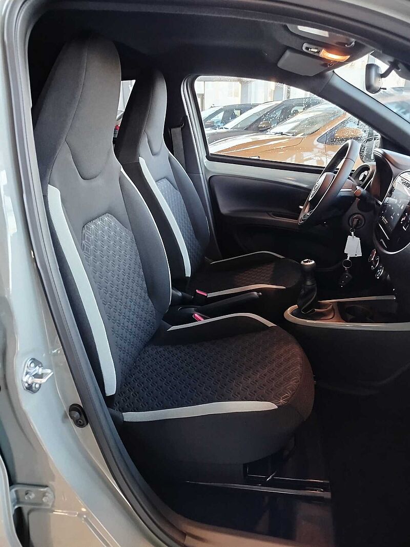 Toyota Aygo X Teamplayer *KAMERA/SHZ/CARPLAY*