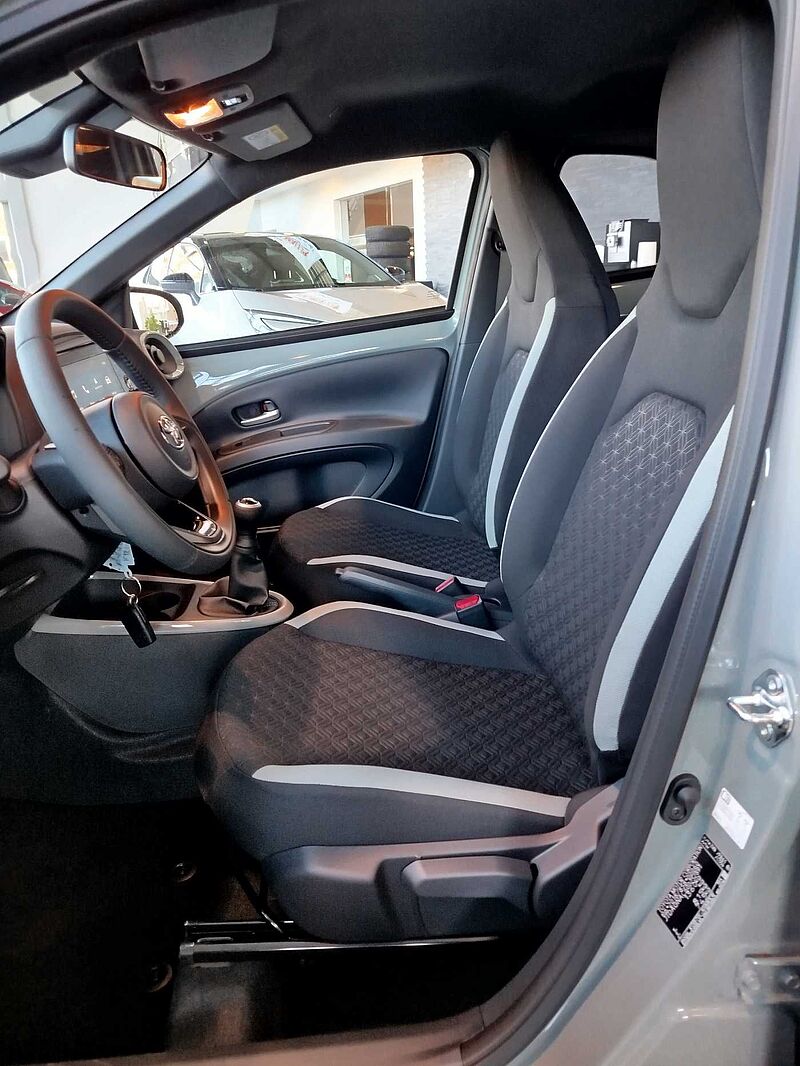 Toyota Aygo X Teamplayer KAMERA/SHZ/CARPLAY