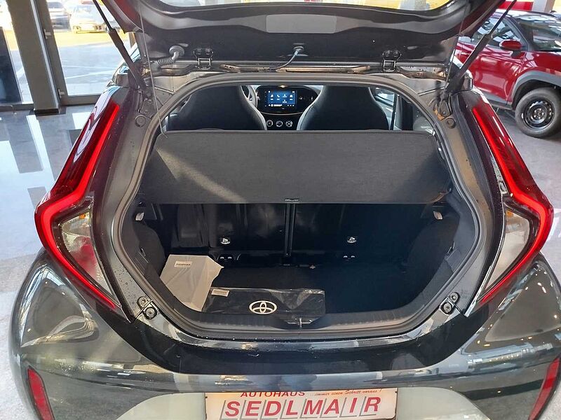 Toyota Aygo X Teamplayer KAMERA/SHZ/CARPLAY