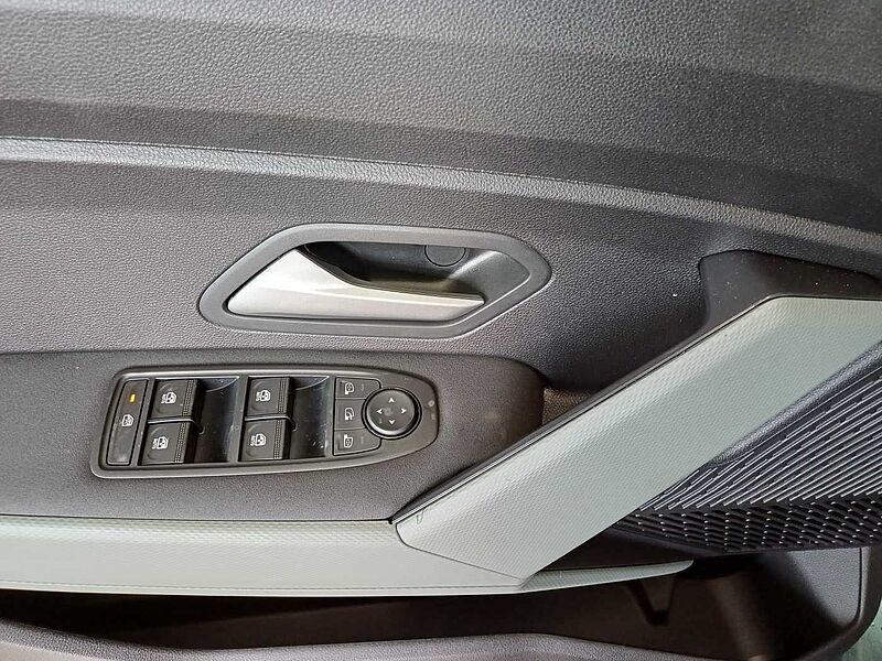 Dacia Duster Hybrid/Aut. 140 Extreme/Winter/City/Technik-Paket