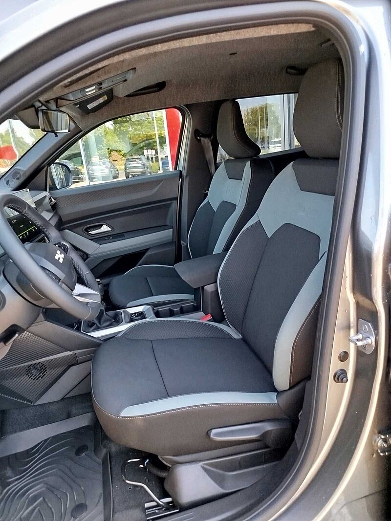 Dacia Duster Extreme TCe 130 4x4 AHK, WINTER/CITY/TECHNIK