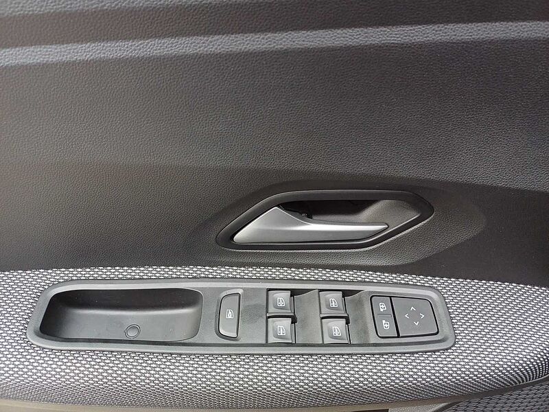 Dacia Sandero Journey ECO-G 100/Klimaaut. , Kamera, PDC vo. + hi.
