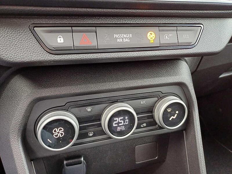 Dacia Sandero Journey ECO-G 100/Klimaaut. , Kamera, PDC vo. + hi.