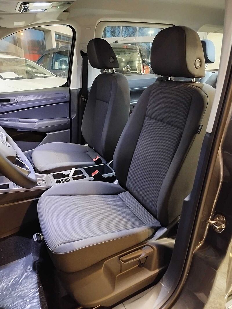 Volkswagen Caddy Maxi Family 1.5 TSI DSG 7SITZE/KAMERA