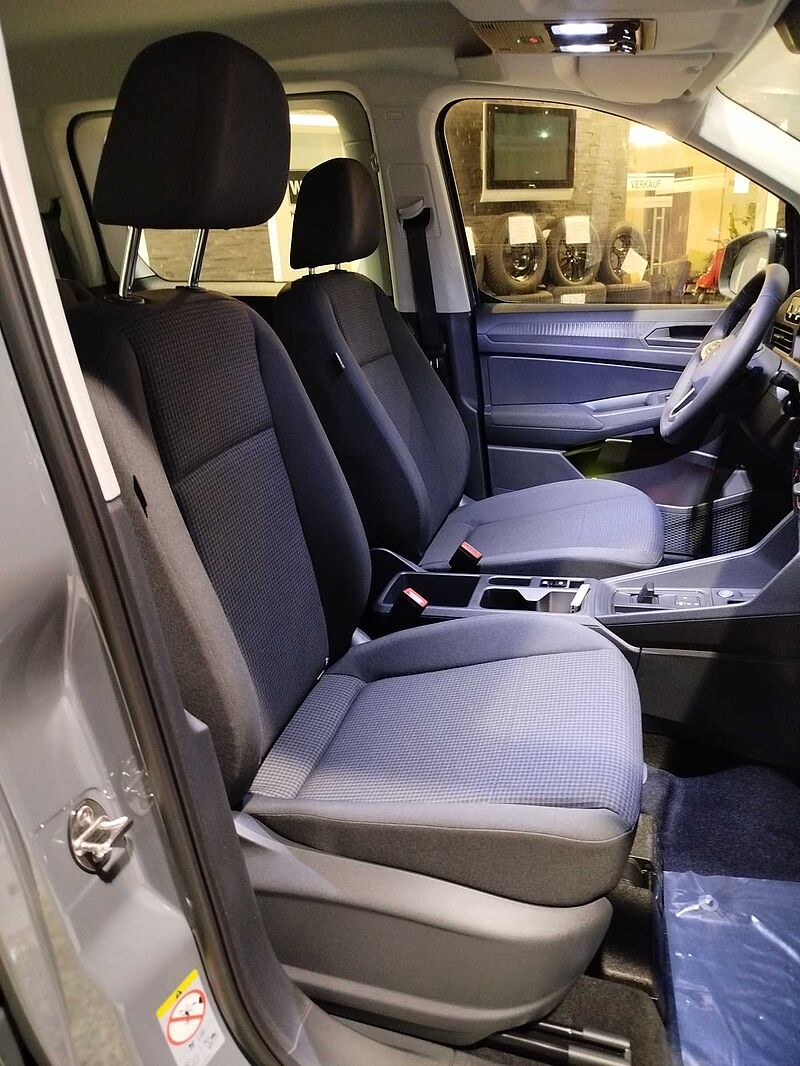 Volkswagen Caddy Maxi Family 1.5 TSI DSG AHK/7SITZE/KAMERA