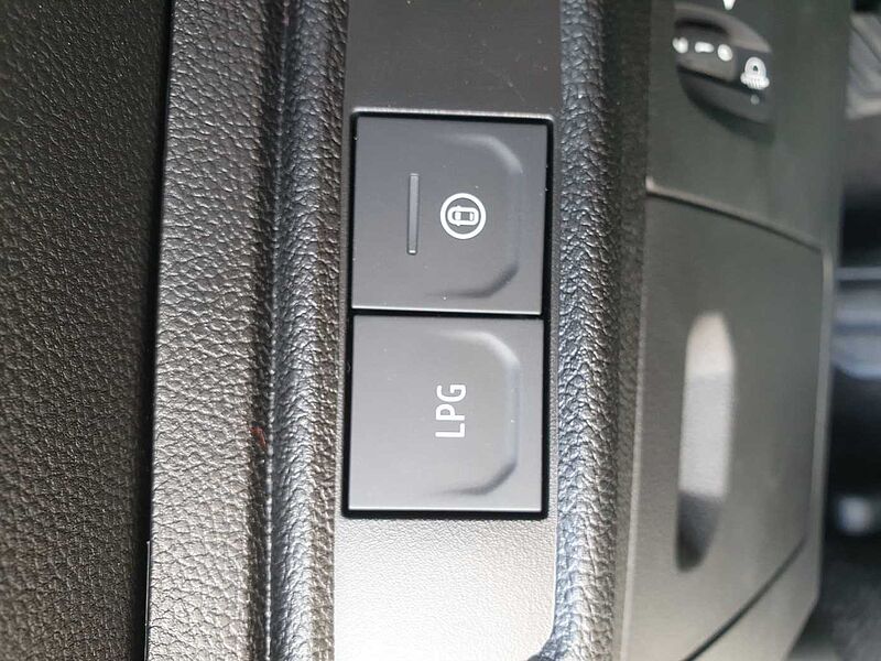 Dacia Jogger TCe 100 ECO-G Extreme+ 7-Si. *PDC/NAVI/KAMERA*