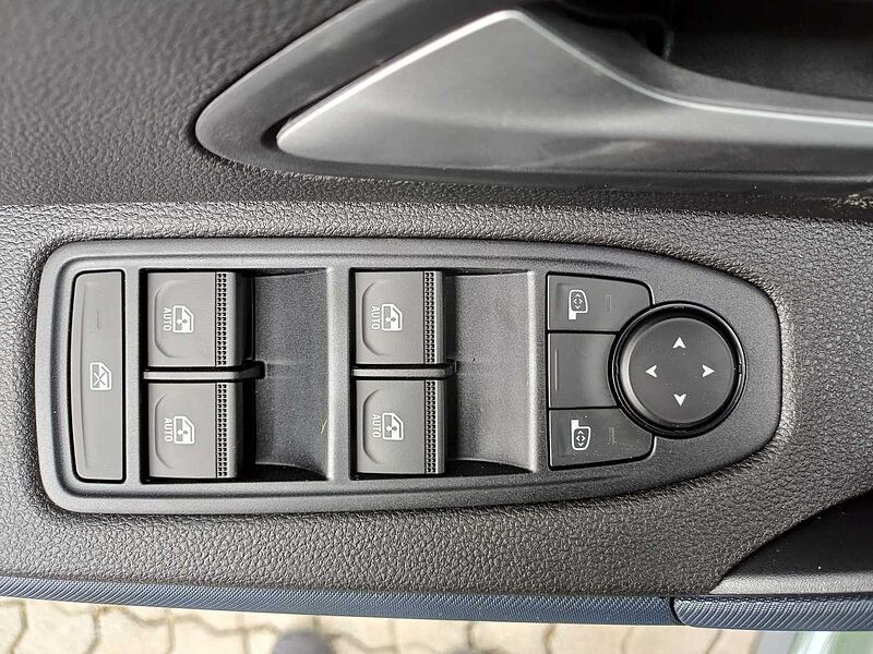 Dacia Duster TCe 130 4x4 Expression/Winterpaket/SITZHEIZUNG/KAMERA