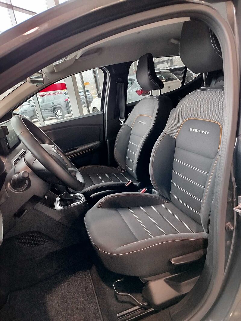 Dacia Sandero Stepway Comfort TCe 90 Automatik DAB/CARPLAY/AHK