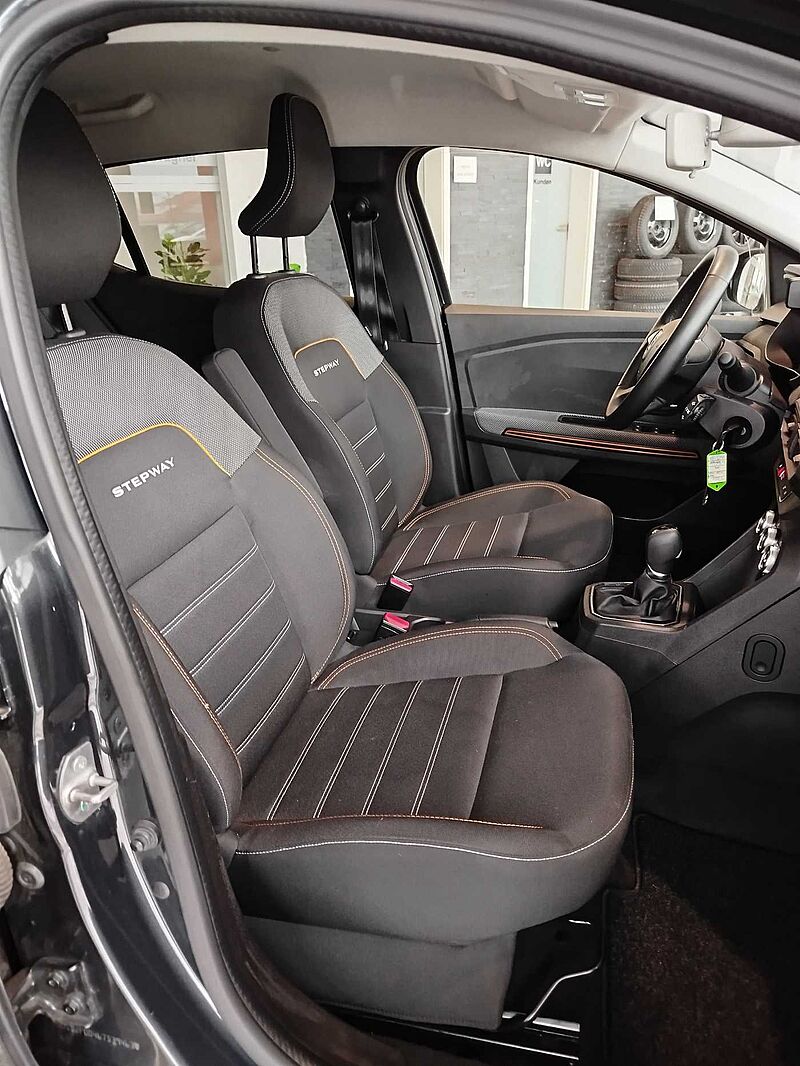 Dacia Sandero Stepway Comfort TCe 90 Automatik DAB/CARPLAY/AHK
