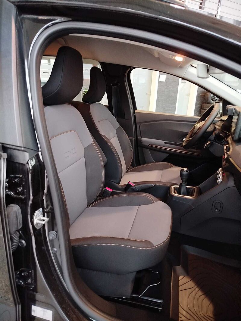 Dacia Jogger Extreme TCe110 *KAMERA/SHZ/CARPLAY*