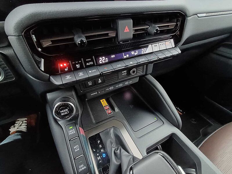 Toyota Land Cruiser 2.8 D-4D Automatik First Edition/SOFORT VERF&Uuml;GBAR