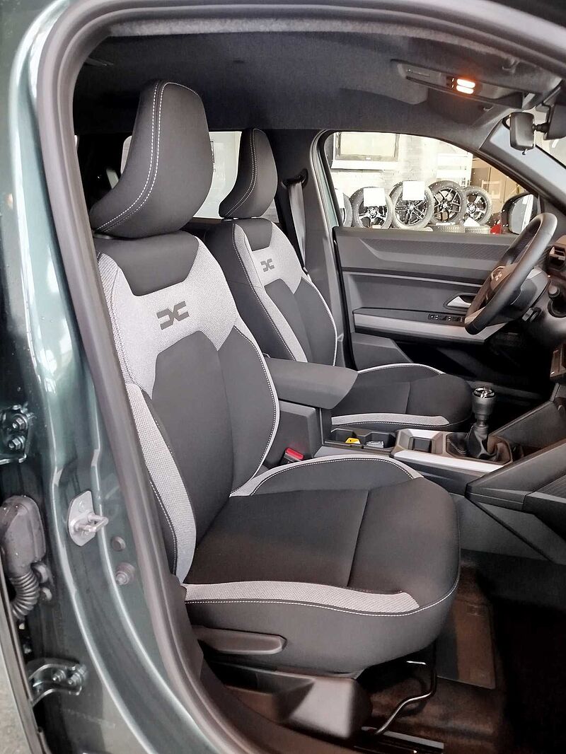 Dacia Duster Journey mild Hybrid 140 AHK/Winter+Paket