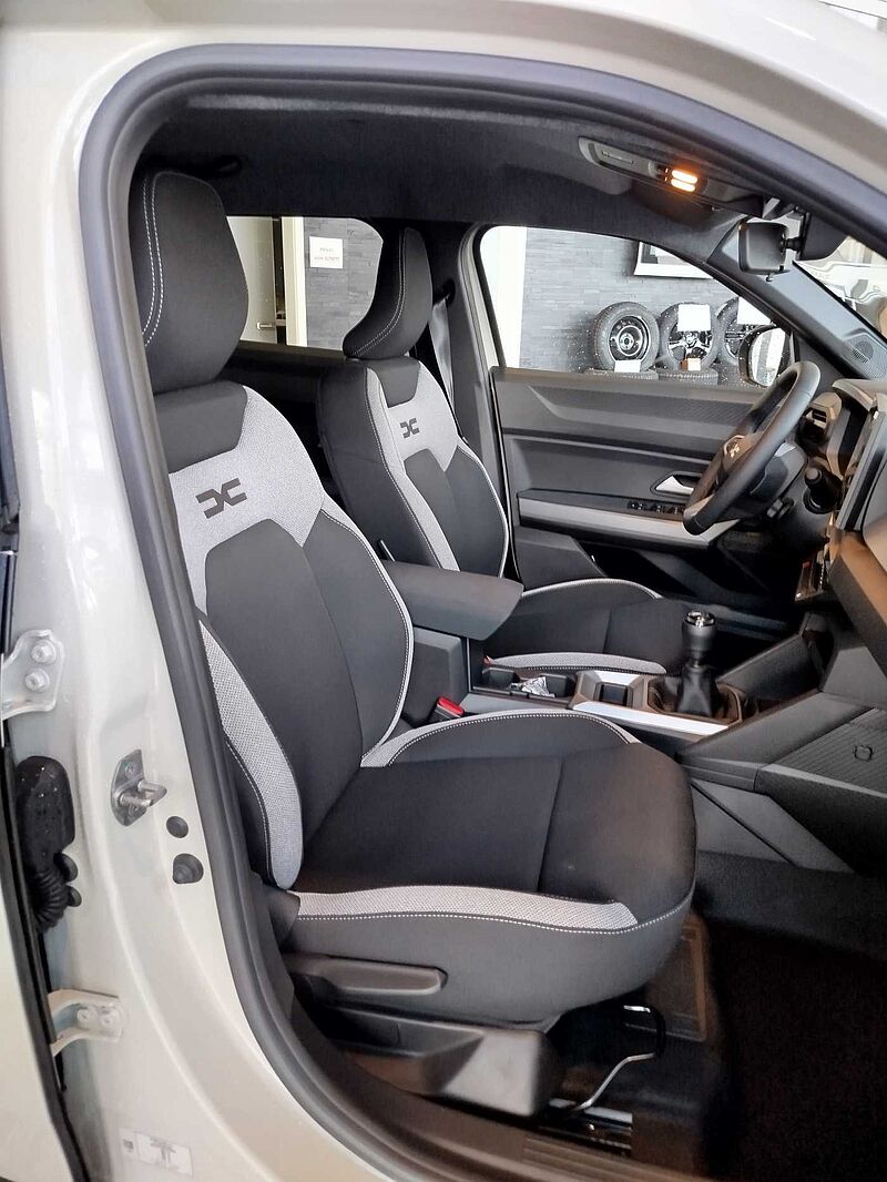 Dacia Duster Journey mild Hybrid 140 WINTER-PLUS-PAKET