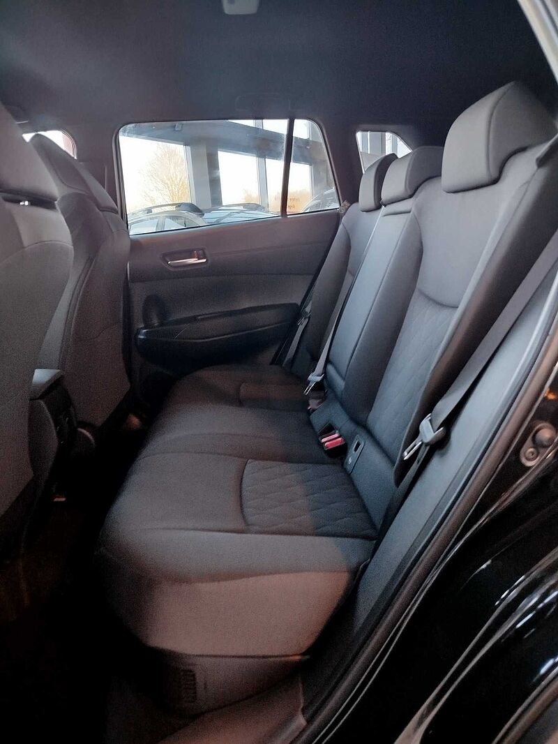 Toyota Corolla Cross 2.0 Hybrid Style/Teamplay. SOFORT!