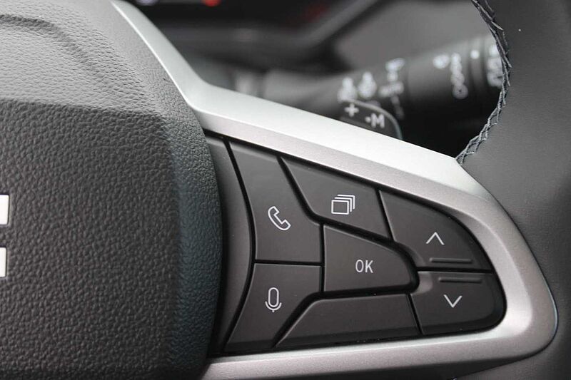 Dacia Duster Journey Hybrid-G 150 4x4, Winterplus, City-Paket