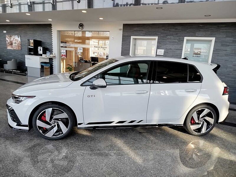 Volkswagen Golf VIII GTI CLUBSPORT 2.0 TSI DSG *SOFORT! *