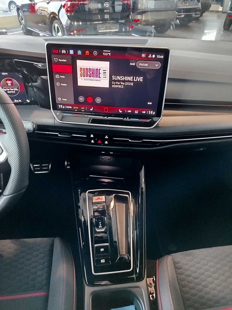 Volkswagen Golf VIII GTI CLUBSPORT 2.0 TSI DSG *SOFORT! *