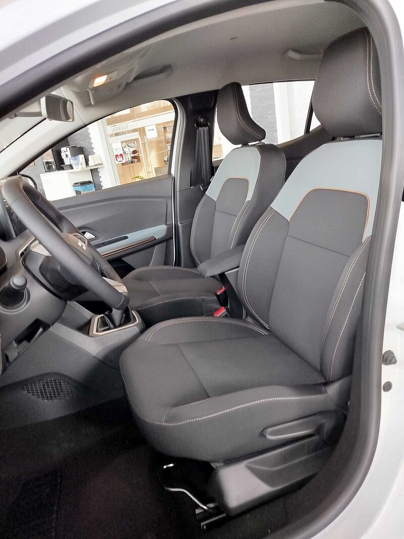 Dacia Sandero Stepway Extreme TCe110 WINTER/TECHNIK/DRIVING