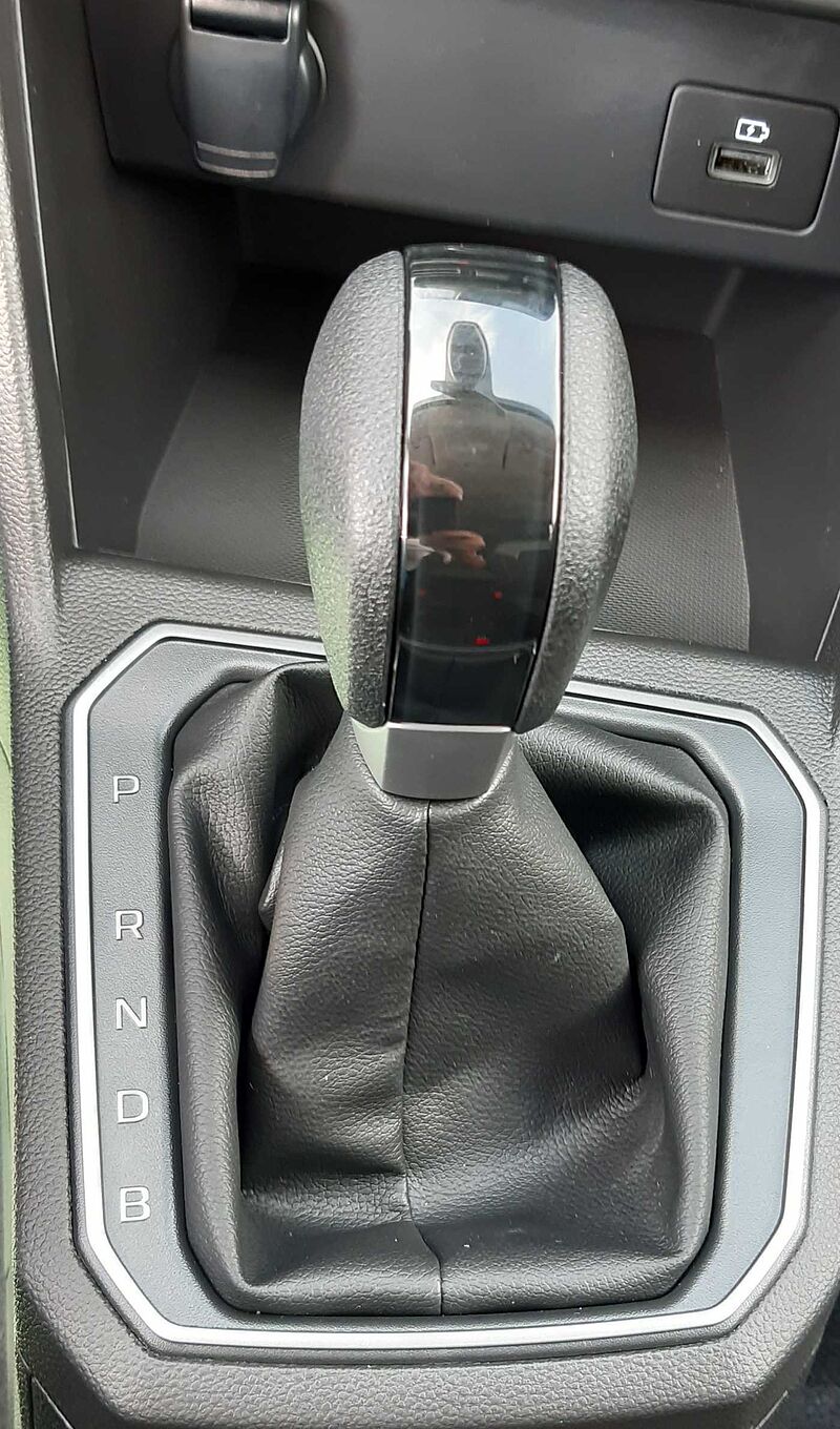 Dacia Jogger Hybrid 140 Extreme 7-Sitzer PDC/SHZ/KAM