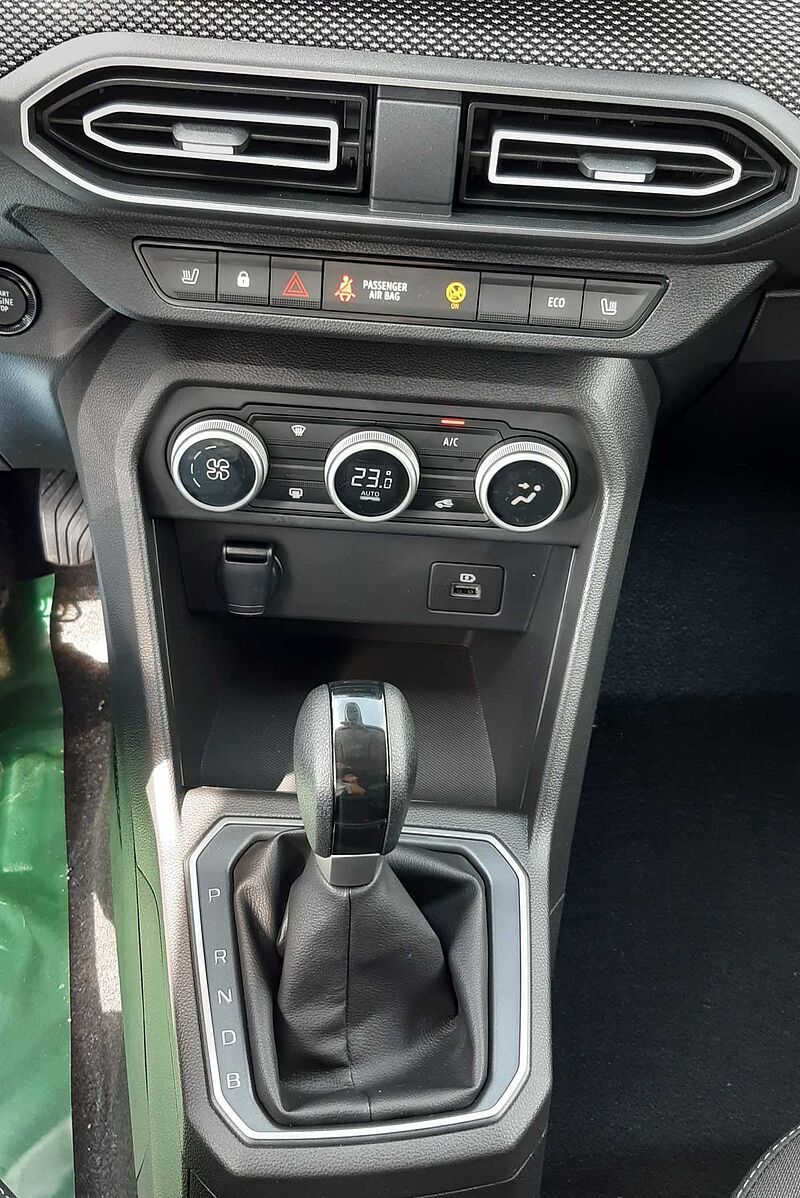 Dacia Jogger Hybrid 140 Extreme 7-Sitzer AHK/PDC/SHZ/KAM