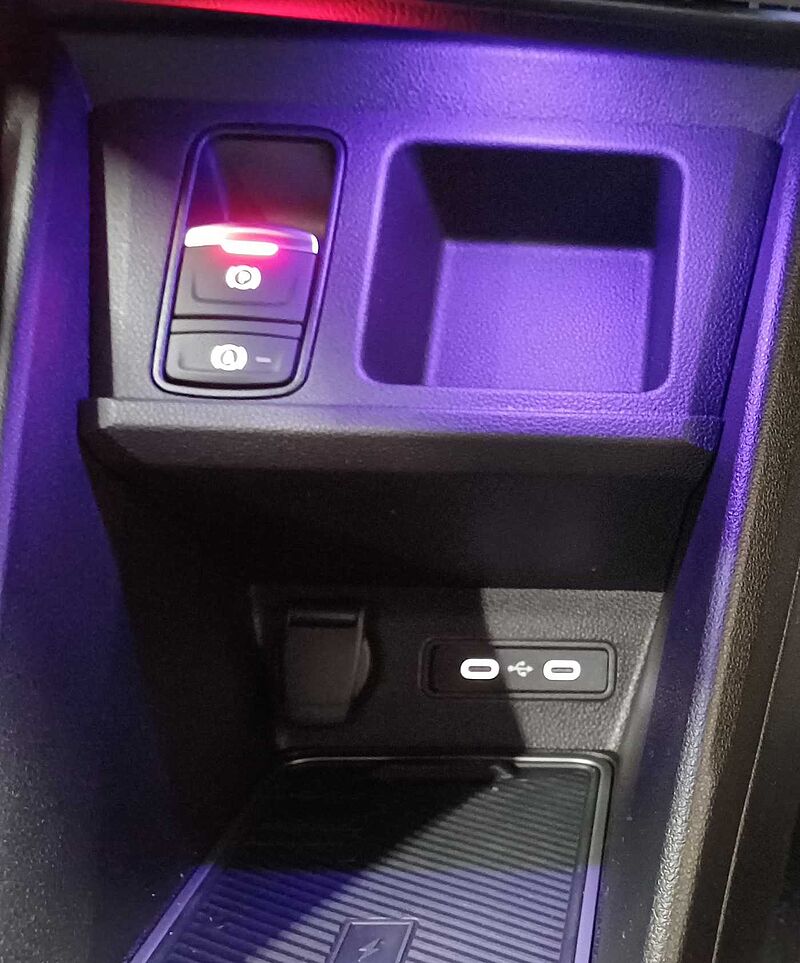 Renault 5 E-Tech Techno, Winterpaket, 18' Alu, Navi, Kamera