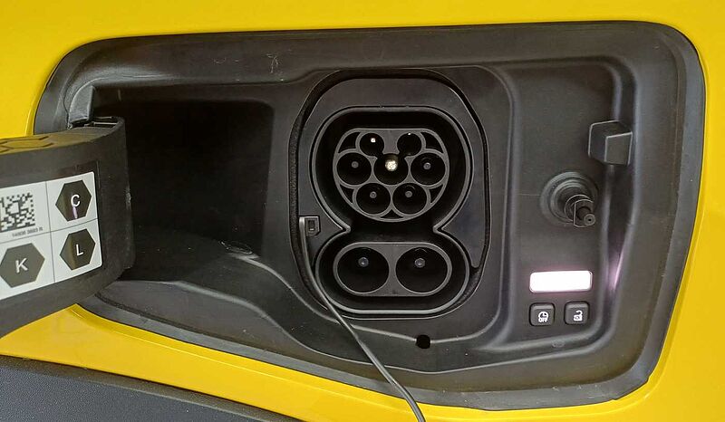 Renault 5 E-Tech Techno, Winterpaket, 18' Alu, Navi, Kamera