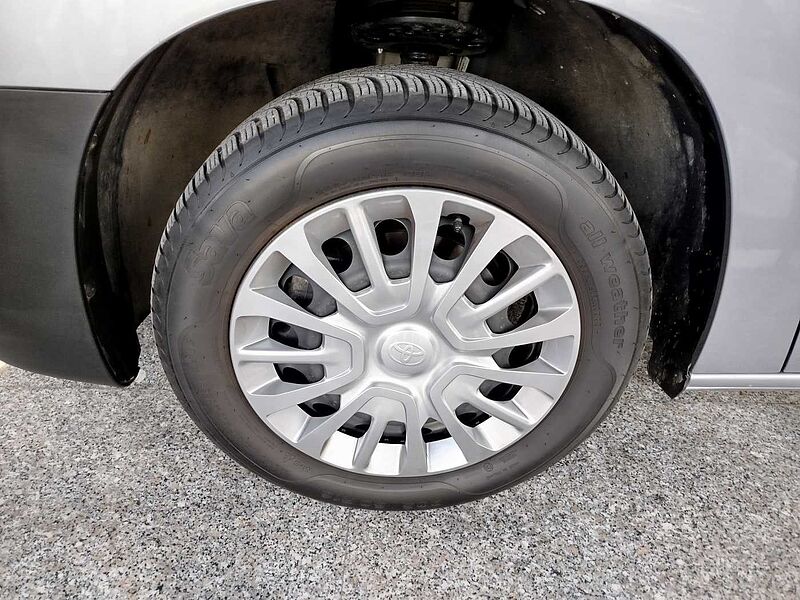 Toyota Proace City Verso Combi 1.2 Turbo AHK/Klima/Temp/DAB