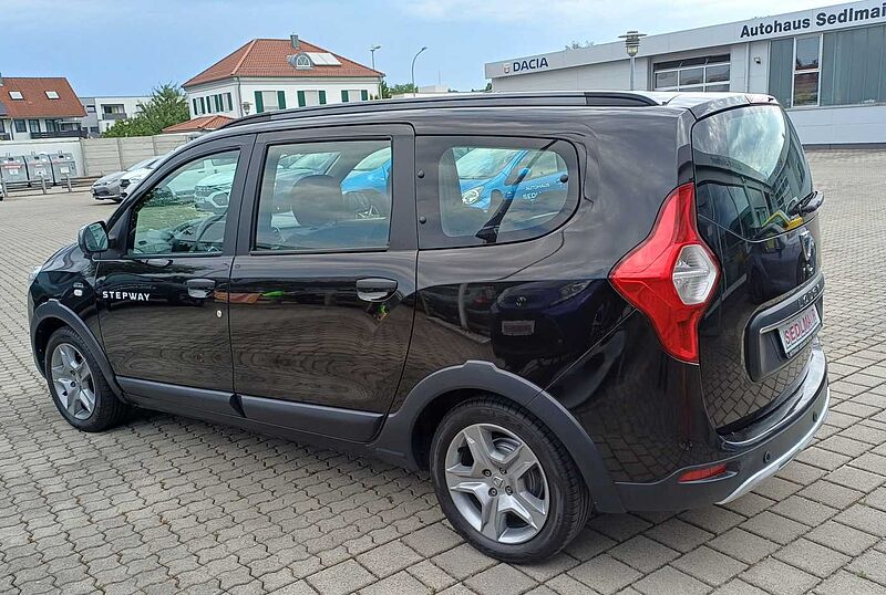 Dacia Lodgy Stepway Blue dCi 115 (7-Sitzer) Euro 6, Navi, Sitzheiz.