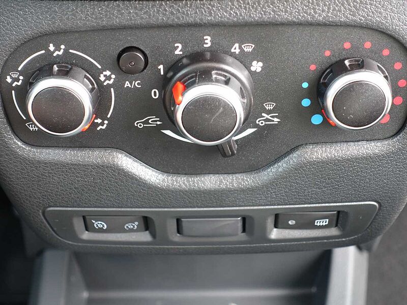 Dacia Lodgy Stepway Blue dCi 115 (7-Sitzer) Euro 6, Navi, Sitzheiz.