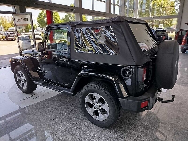 Jeep Wrangler Sahara 2.8 CRD Autom. AHK/SOFT+HARDTOP