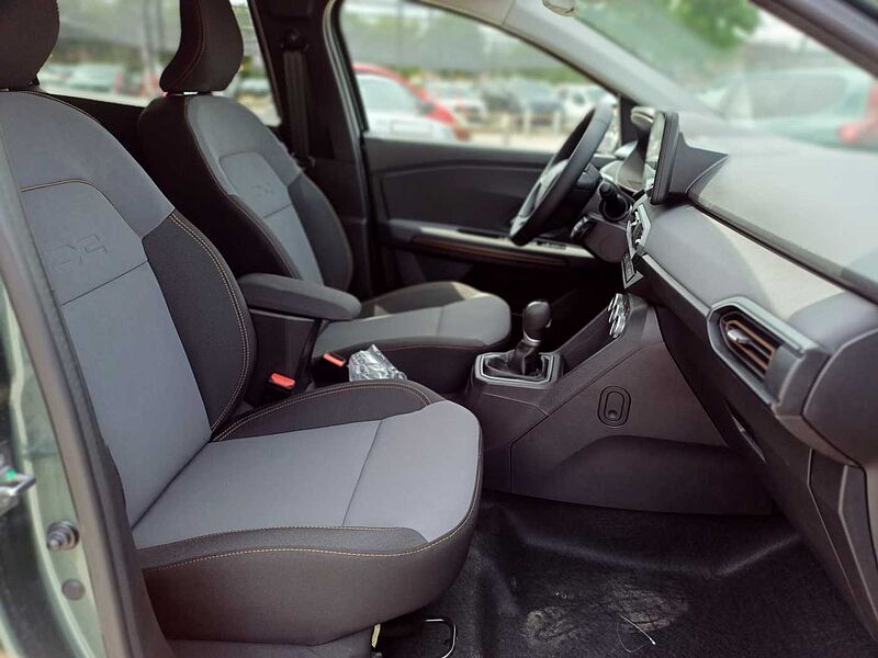 Dacia Jogger 1.6 HYBRID 140 Extreme 7-Sitzer AHK/PDC/SITZHEIZUNG/KAMERA