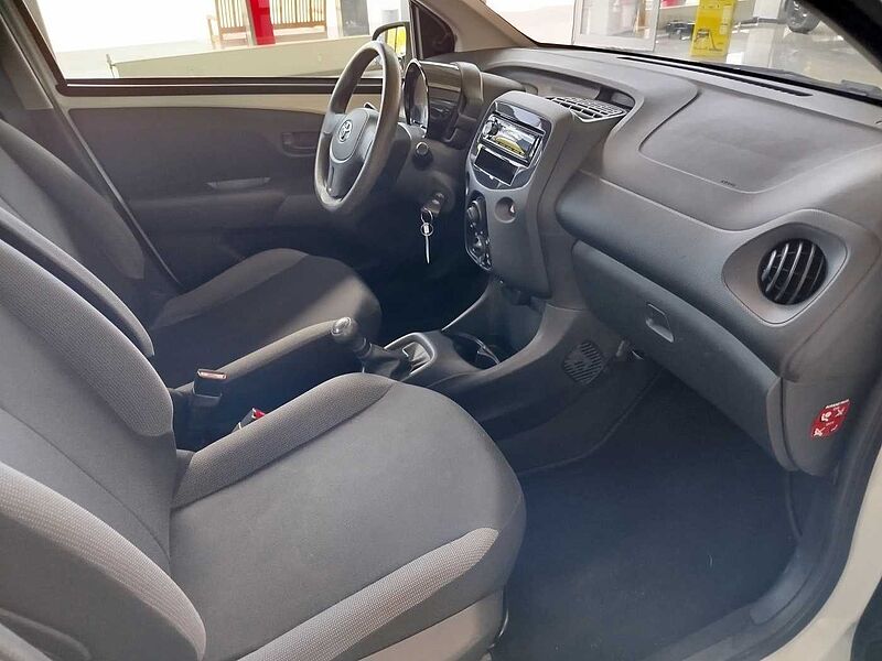 Toyota Aygo x, x-Business-Paket, Klima, ZV mit Funk