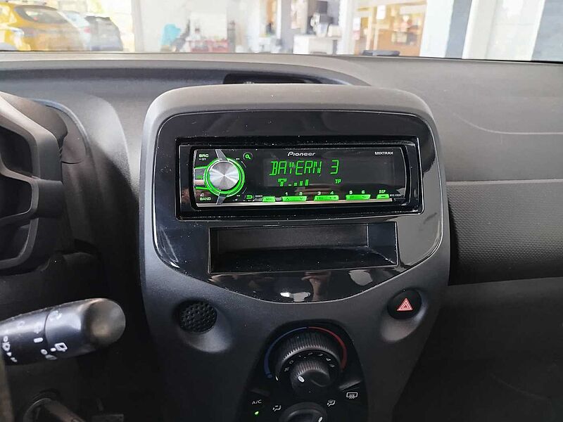 Toyota Aygo x, x-Business-Paket, Klima, ZV mit Funk