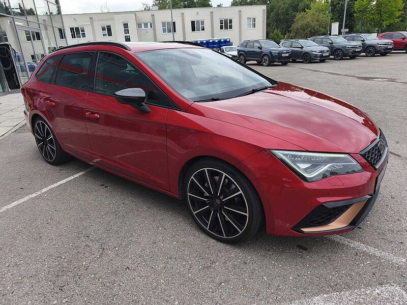 SEAT Leon ST Cupra 300 4Drive DSG PANO/KEYLESS/BEATS