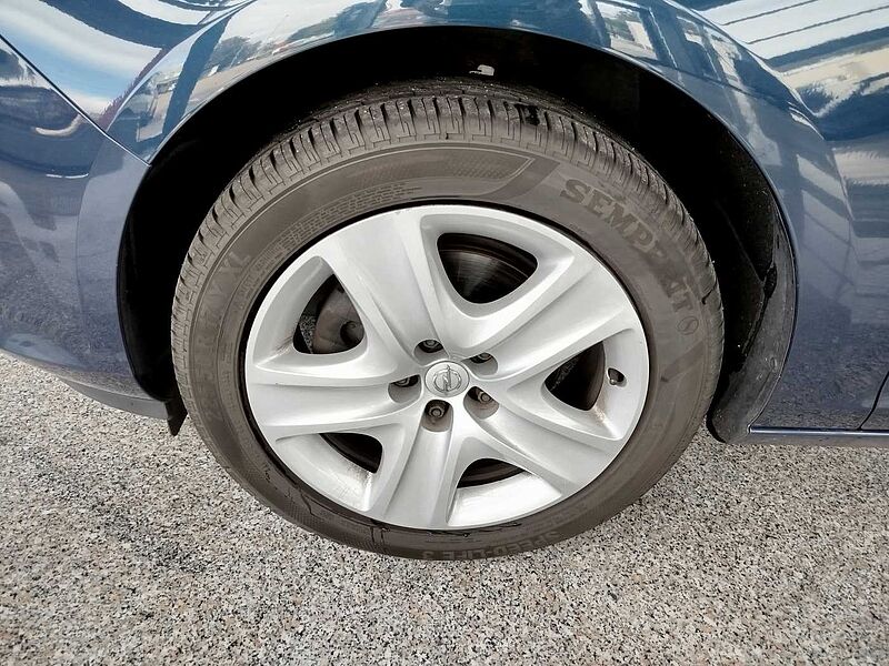 Opel Astra J Sports Tourer 1.7 CDTI
