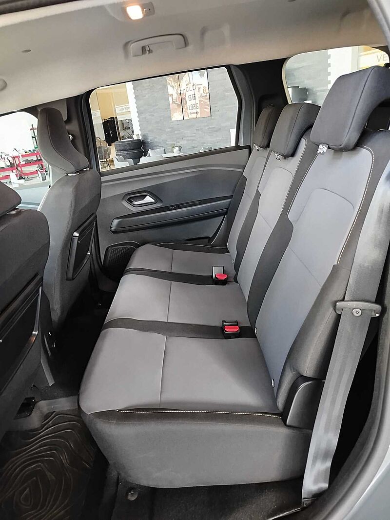 Dacia Jogger Extreme+ TCe 110 7-Sitzer NAVI/SHZ/KAMERA/PDC*