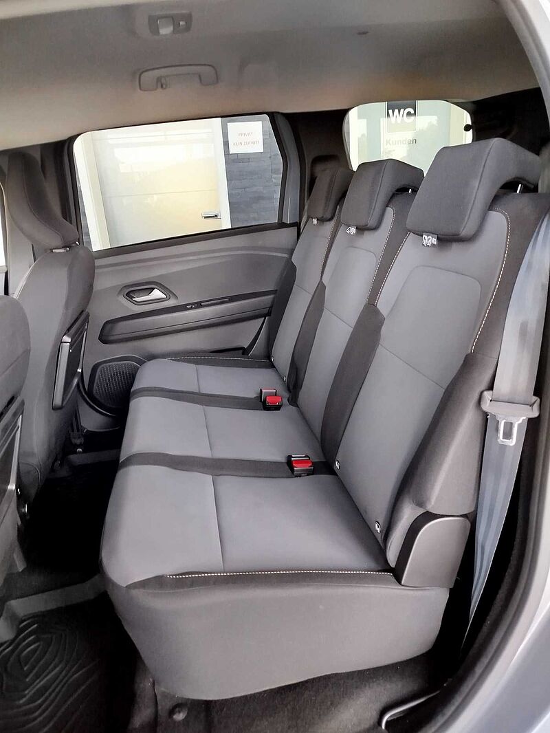 Dacia Jogger Extreme+ TCe 110 7-Sitzer NAVI/SHZ/KAMERA/PDC