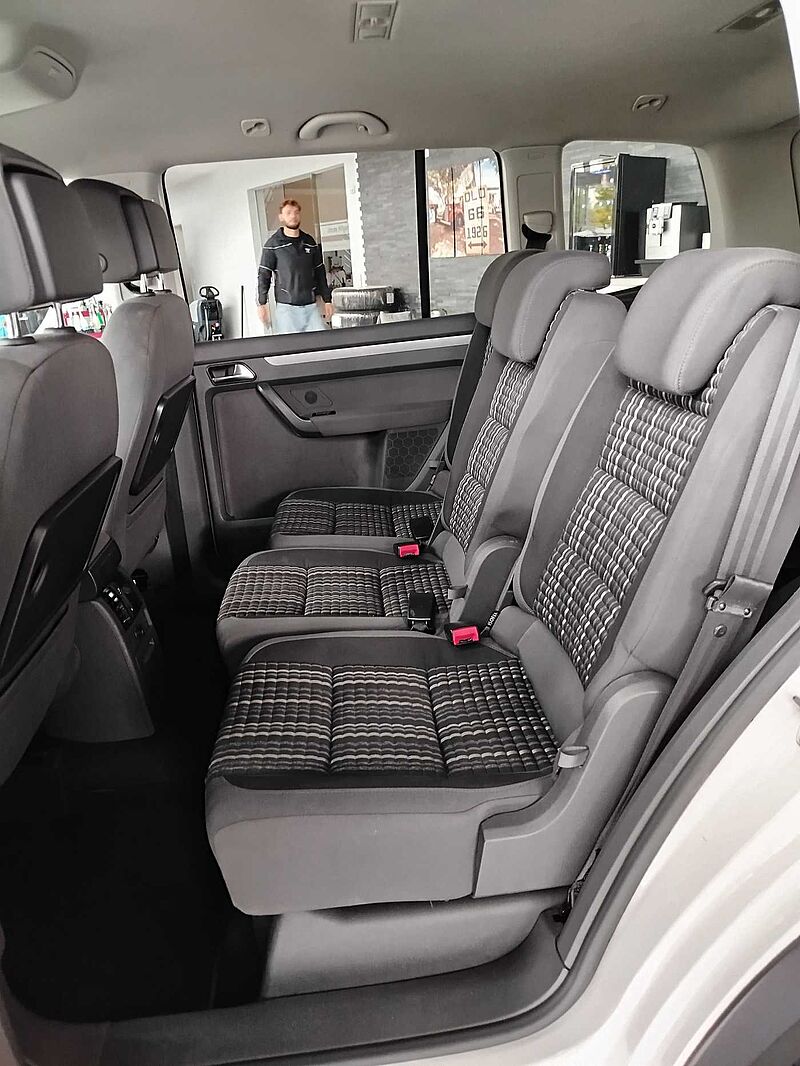 Volkswagen Touran Cross 2.0 TDI *AHK/SHZ/XENON/8-FACH*